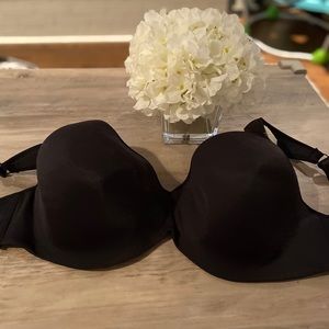 NEW Essential Bodywear